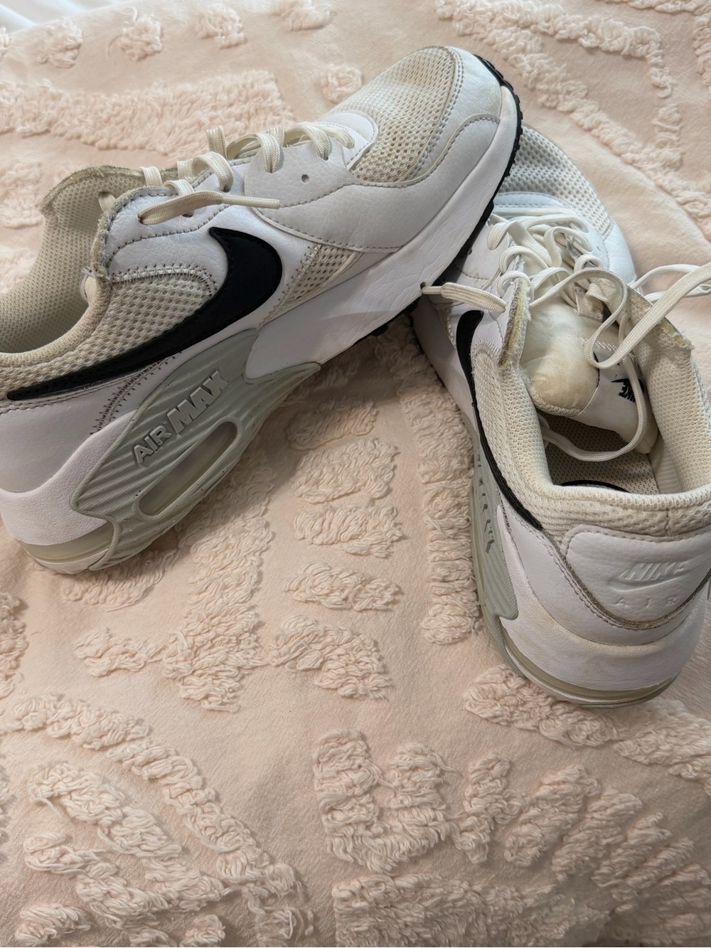 Nike White and Black Air Max Running Sneakers